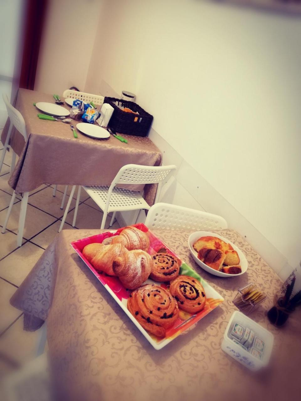 Azalea B&B Napoli Eksteriør billede